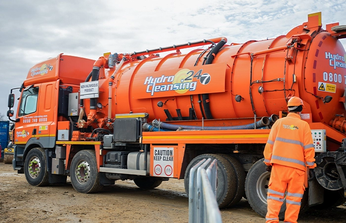 Industrial effluent removal using high-capacity tankers