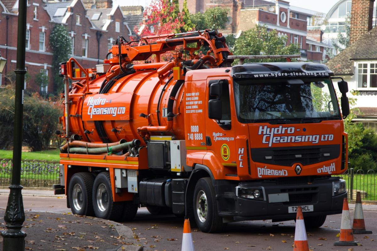 UK emergency spill response tanker on call